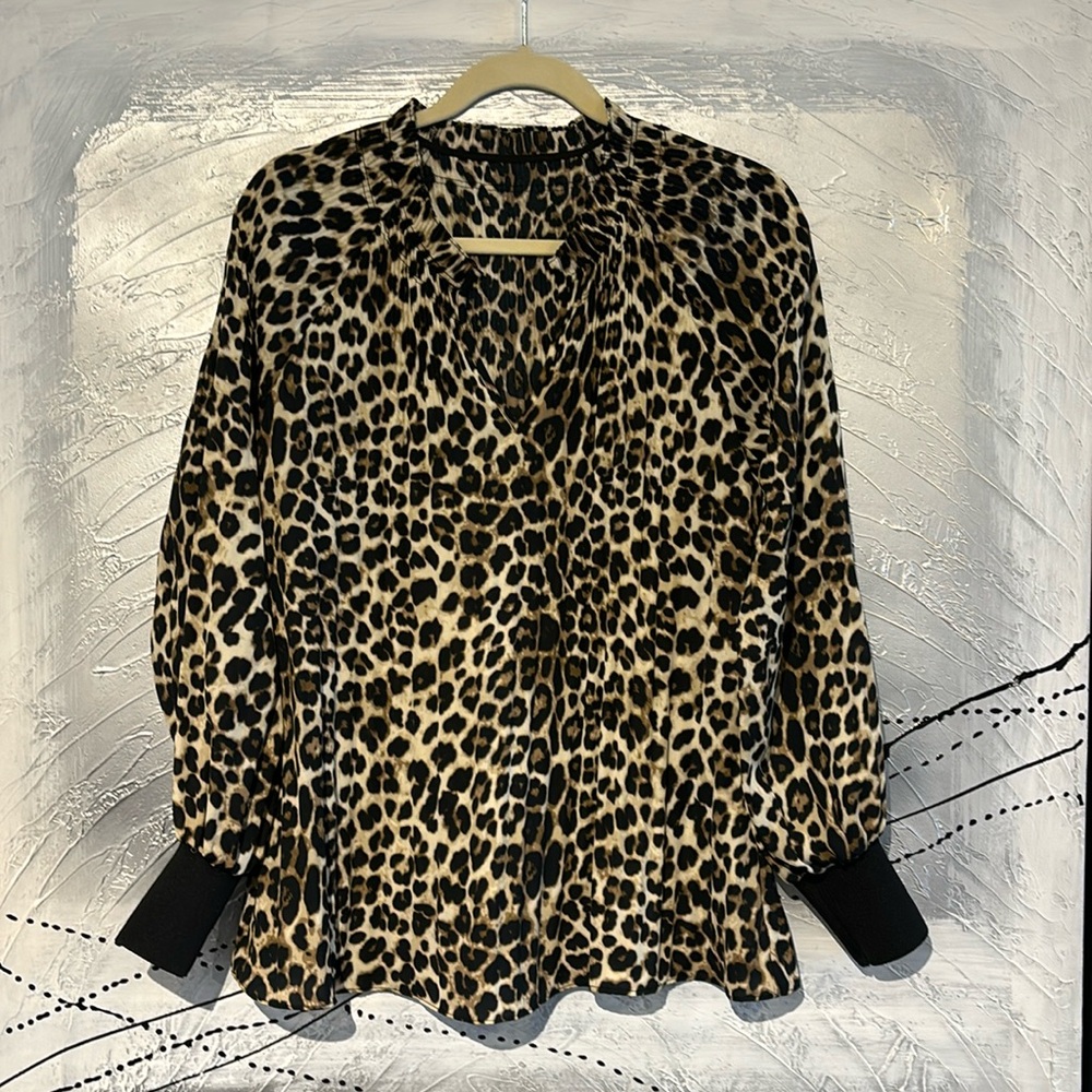 Laundry V-Neck Long Sleeve Elastic Cuff Blouse Size S Animal Print